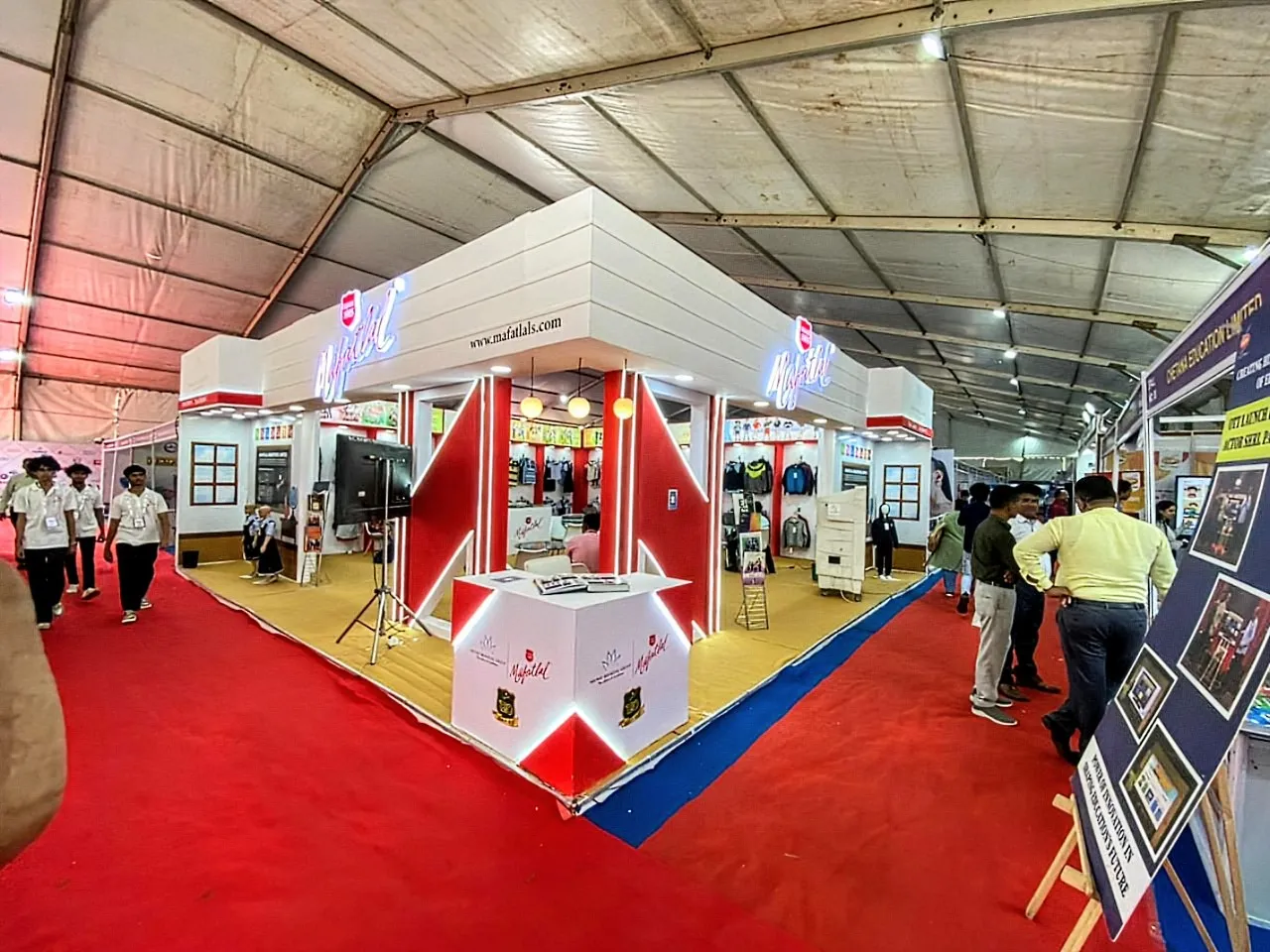 exhibition stall design company vibrant ideas