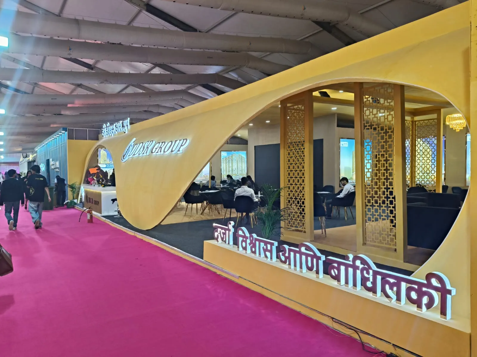 trade show booth builder